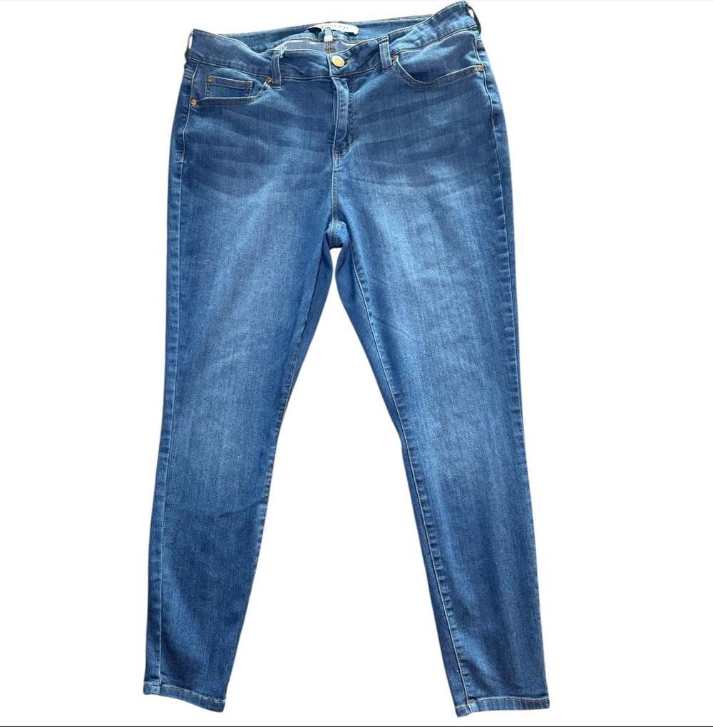 Celebrity Pink Mid Rise Skinny Jeans Women Size 16 Blue Stretch Denim